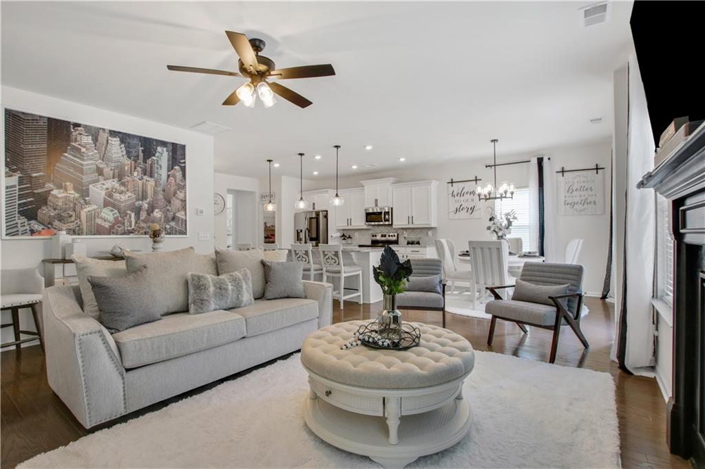 1821 Campbell Oaks Drive