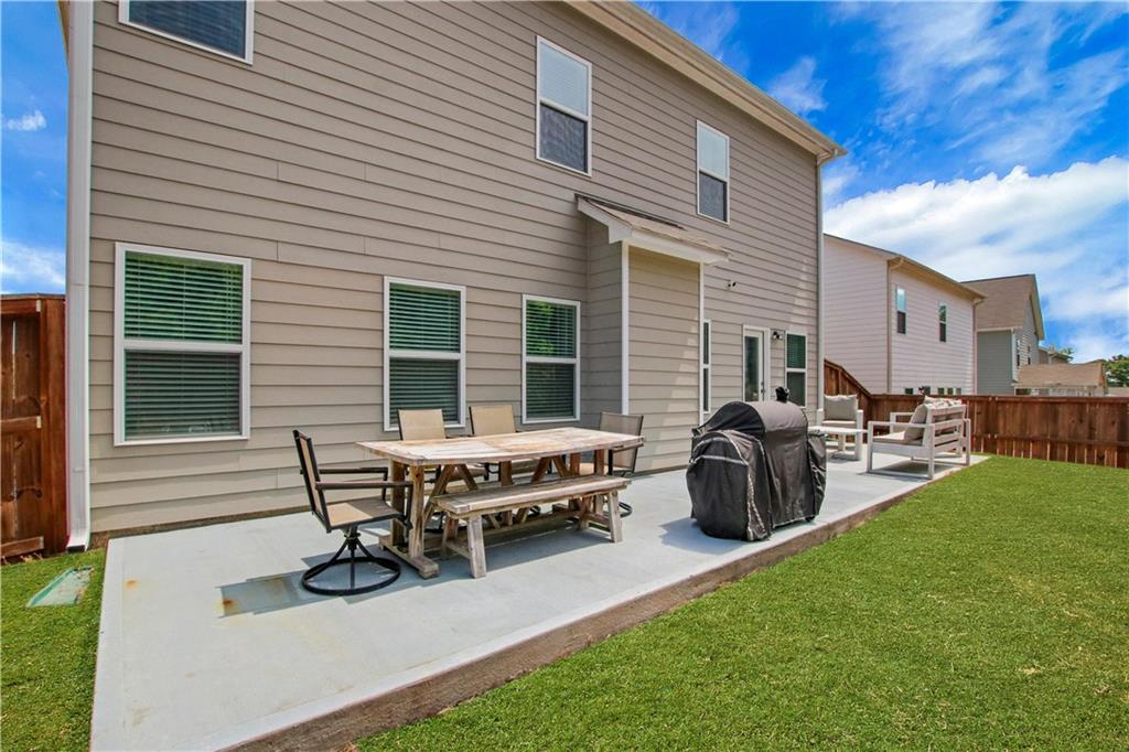 1821 Campbell Oaks Drive