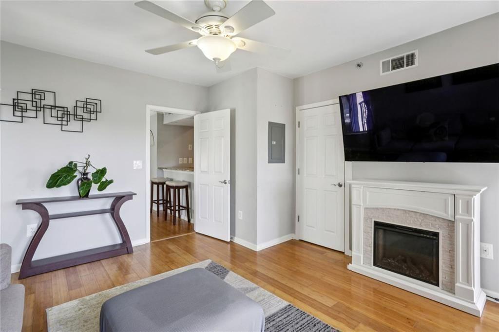 275 13 Street Unit #1001
