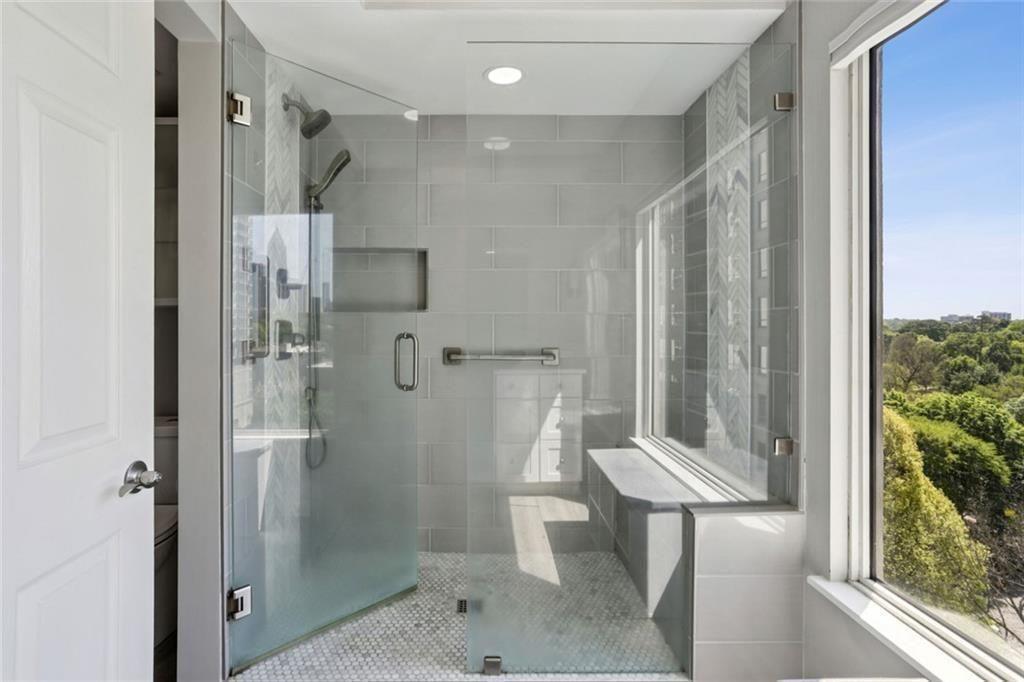 275 13 Street Unit #1001