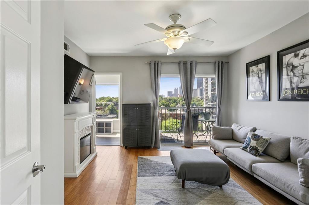 275 13 Street Unit #1001