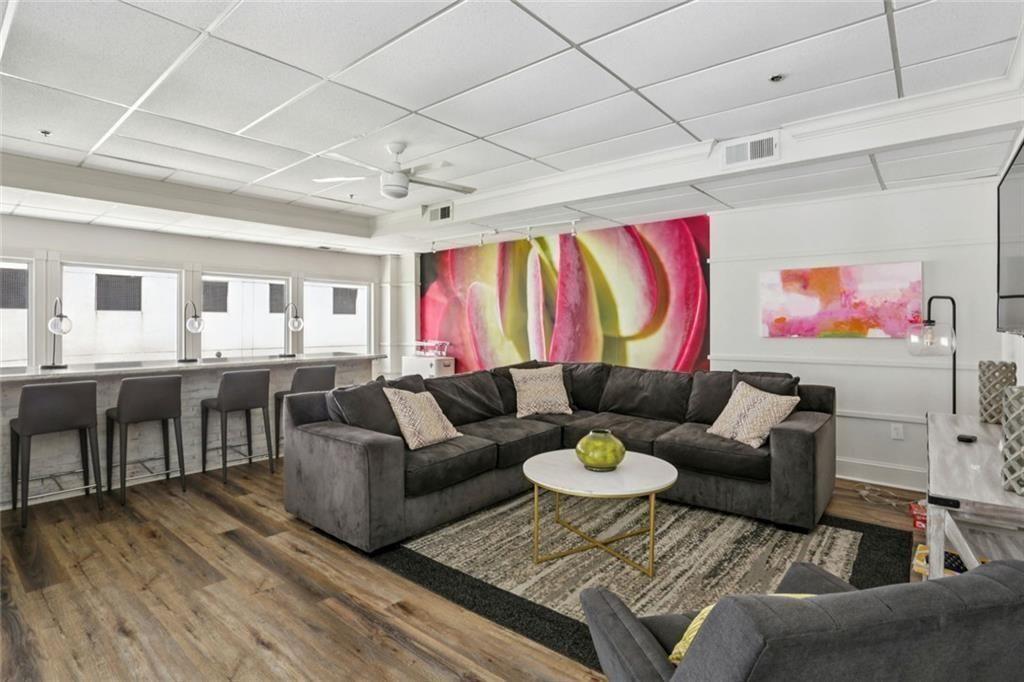 275 13 Street Unit #1001