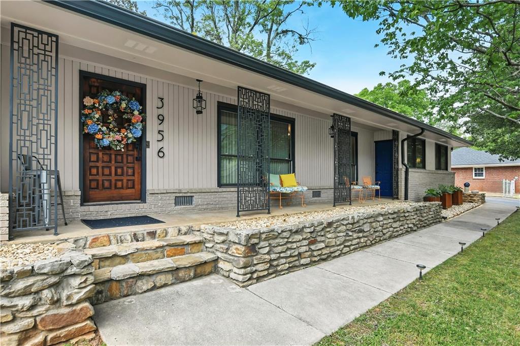 3956 Gloucester Drive