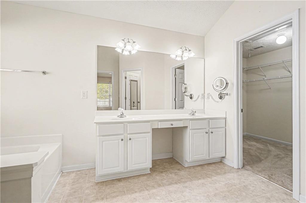 1576 Dunton Green Way