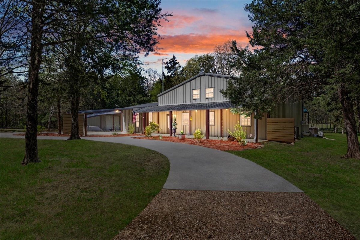 203 County Road 33810