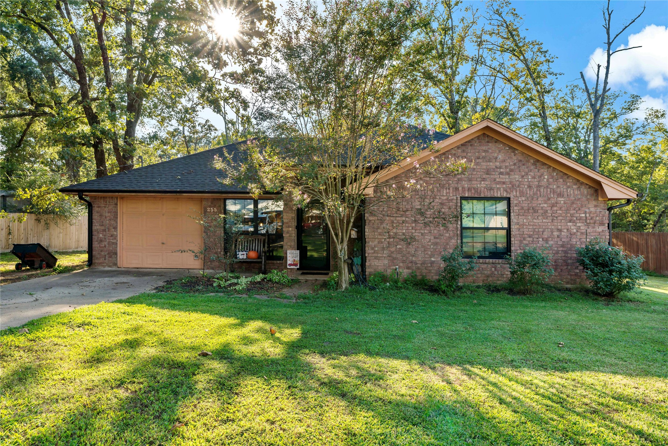 255 Chisholm Trail