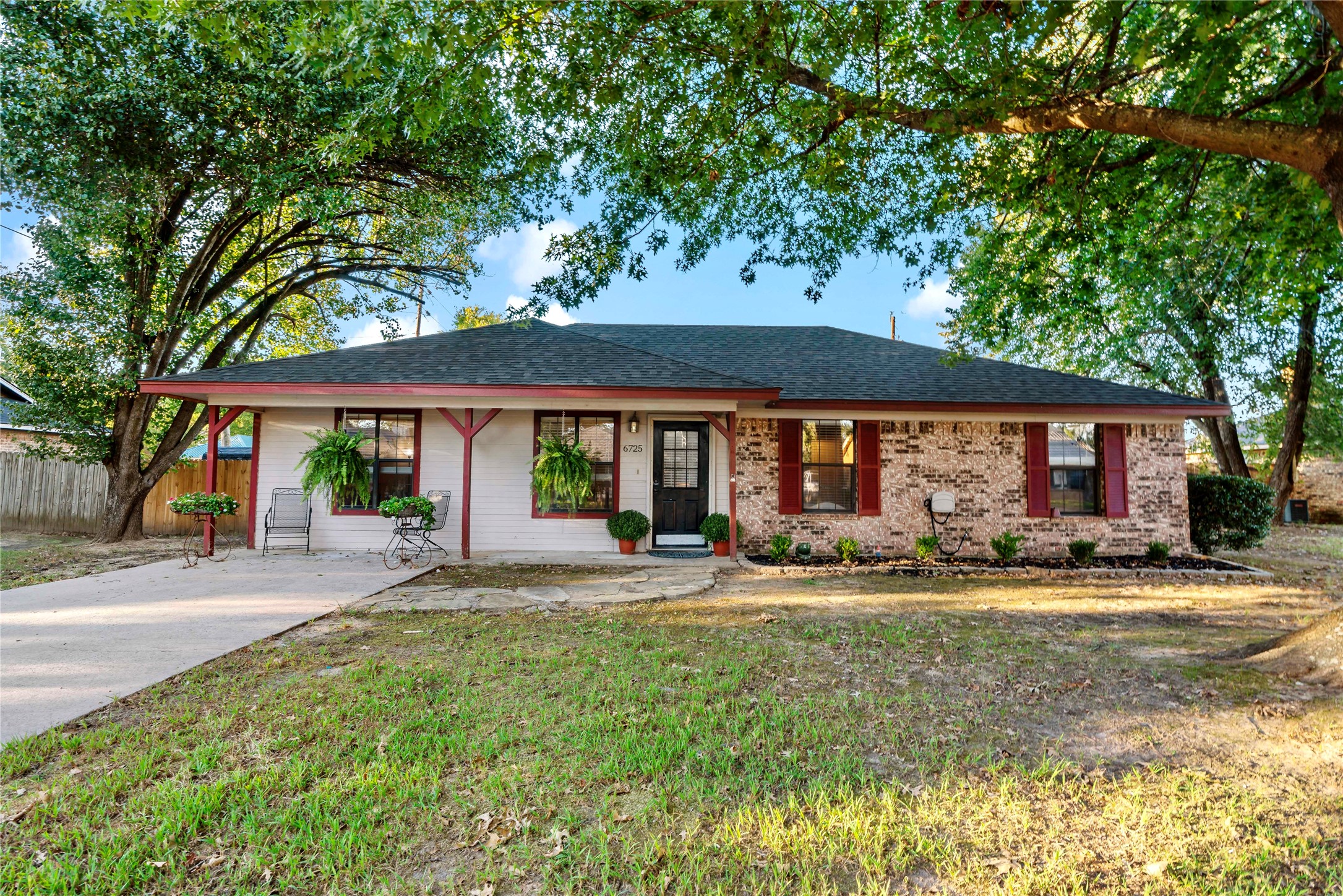 6725 Pecan Place