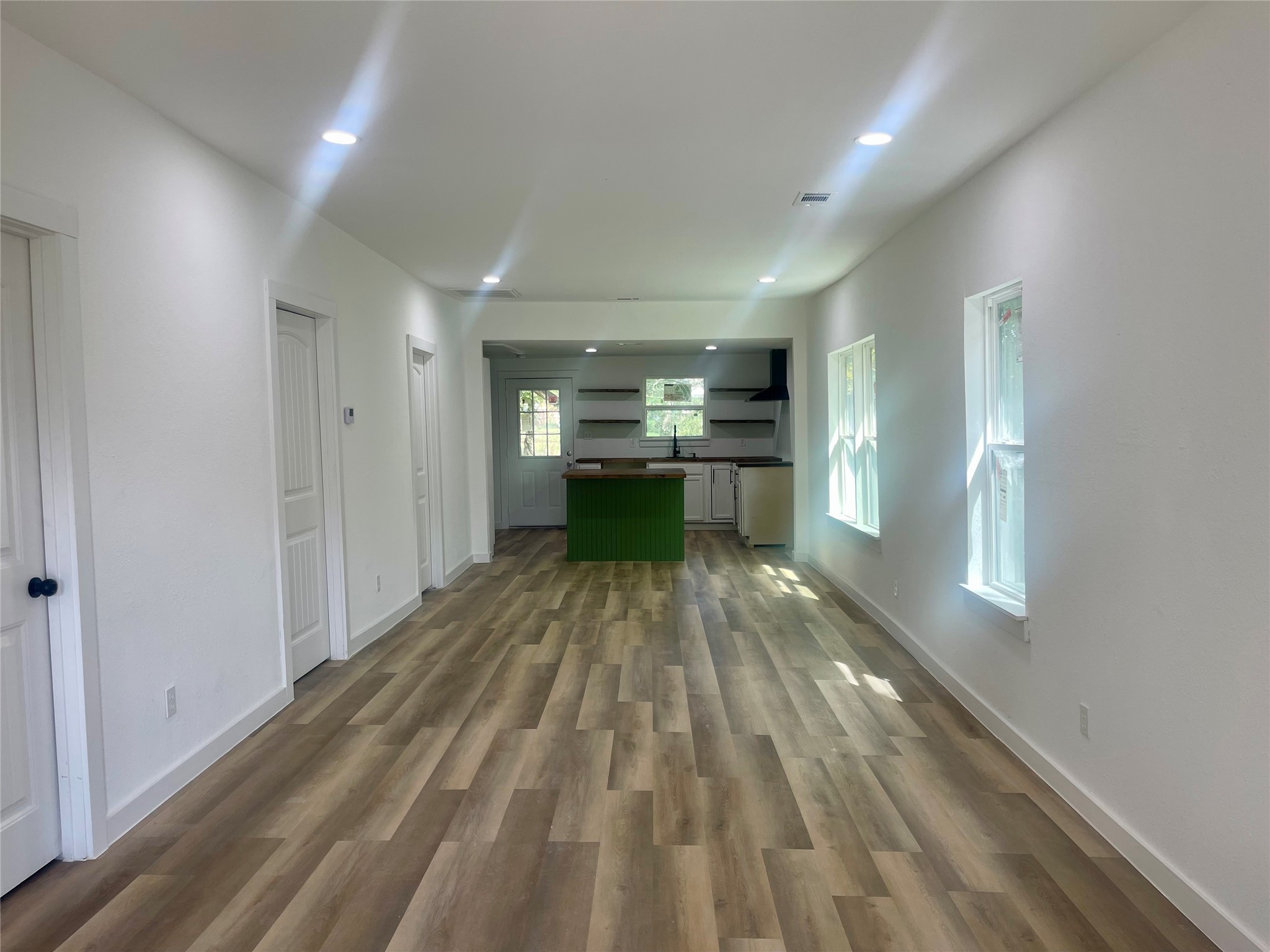 1603 Neathery
