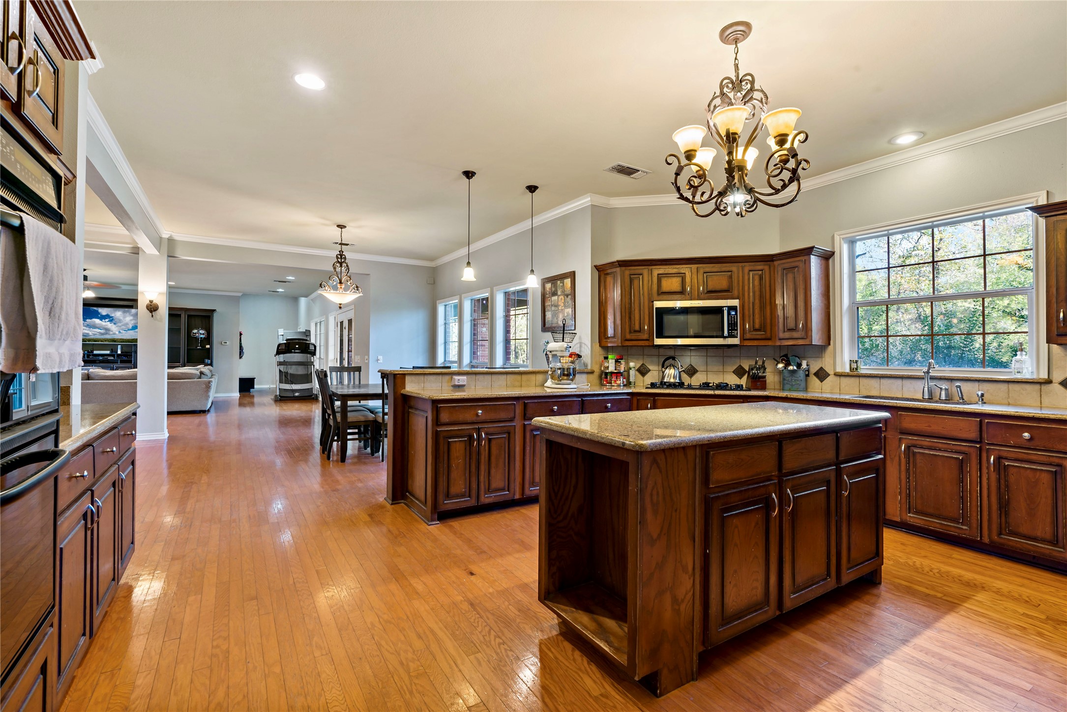 2305 Wildwood Lane