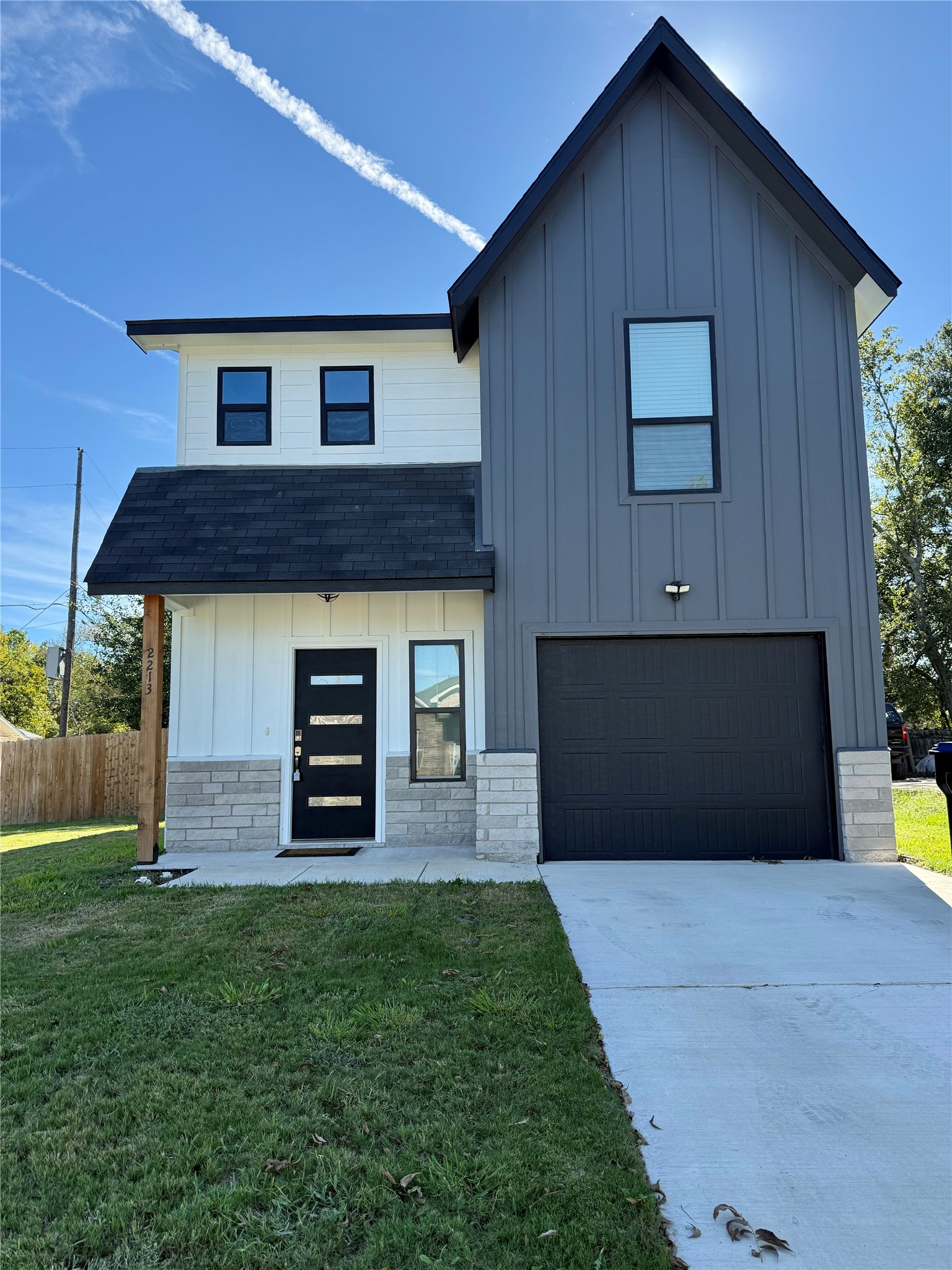 2213 JONES