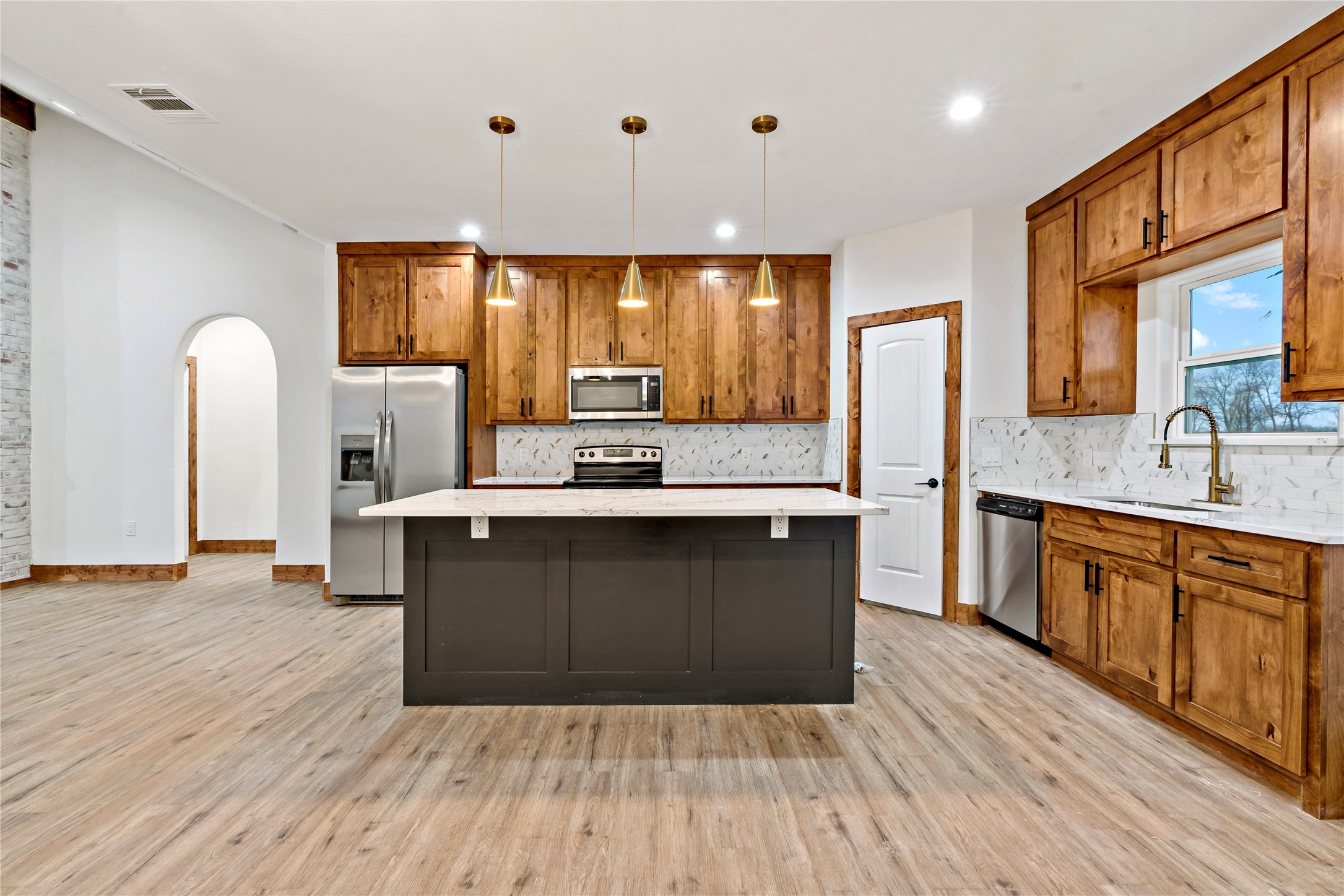 53 PRIVATE ROAD 12135