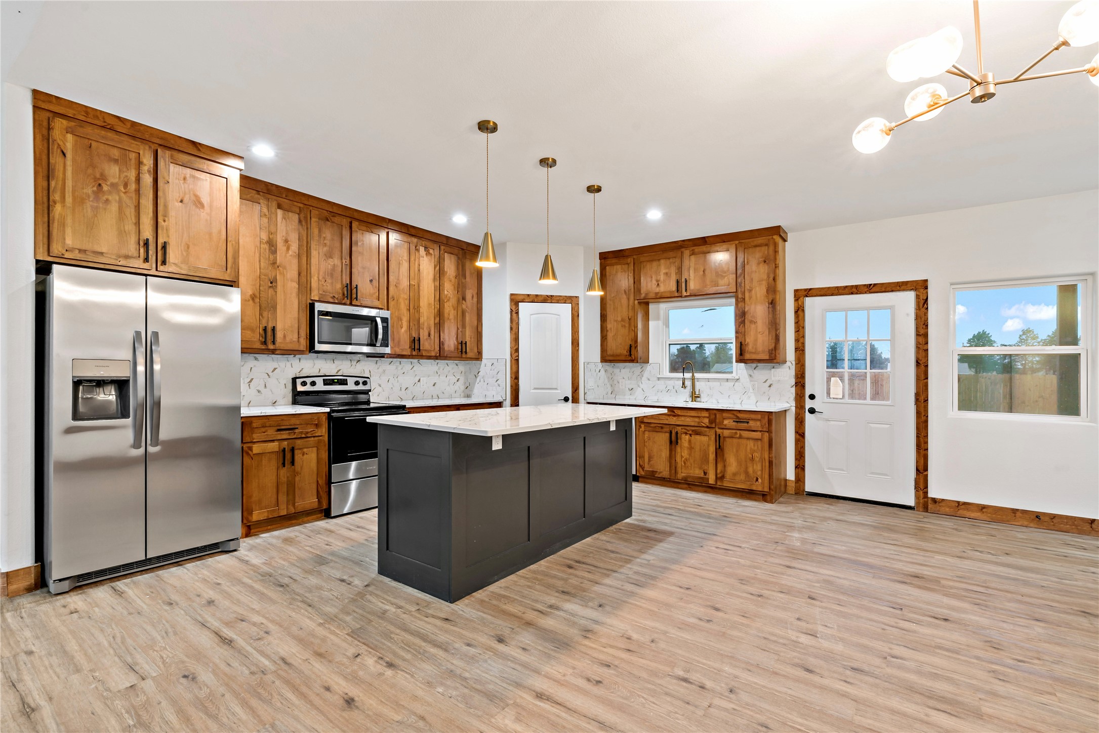 53 PRIVATE ROAD 12135