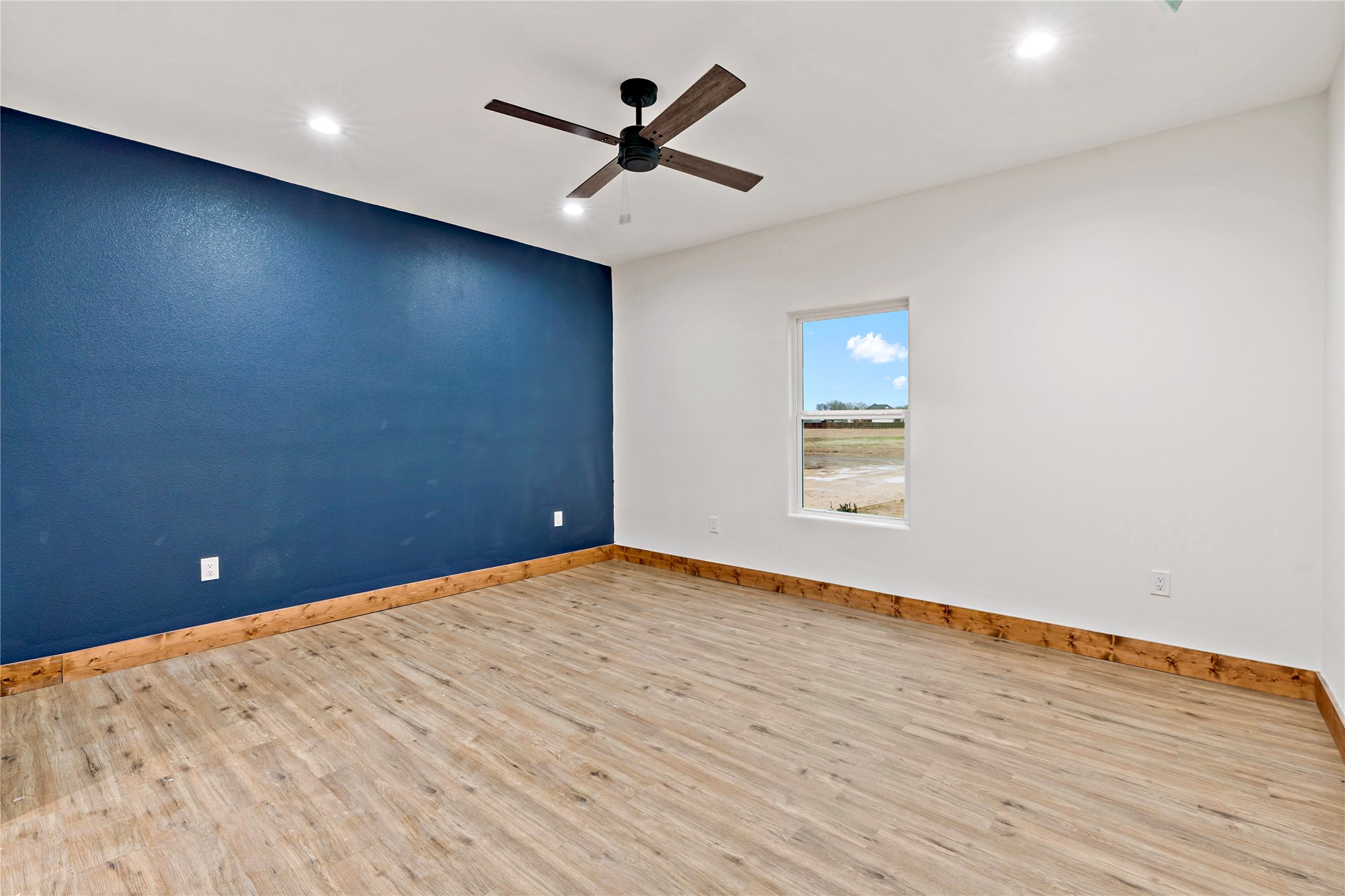 53 PRIVATE ROAD 12135