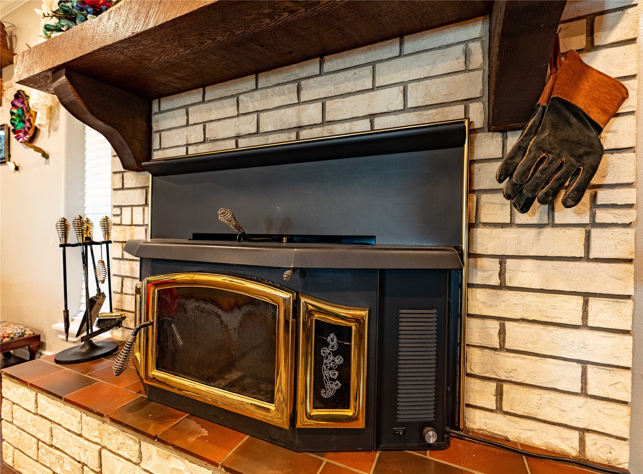 1409 Farm Road 1159