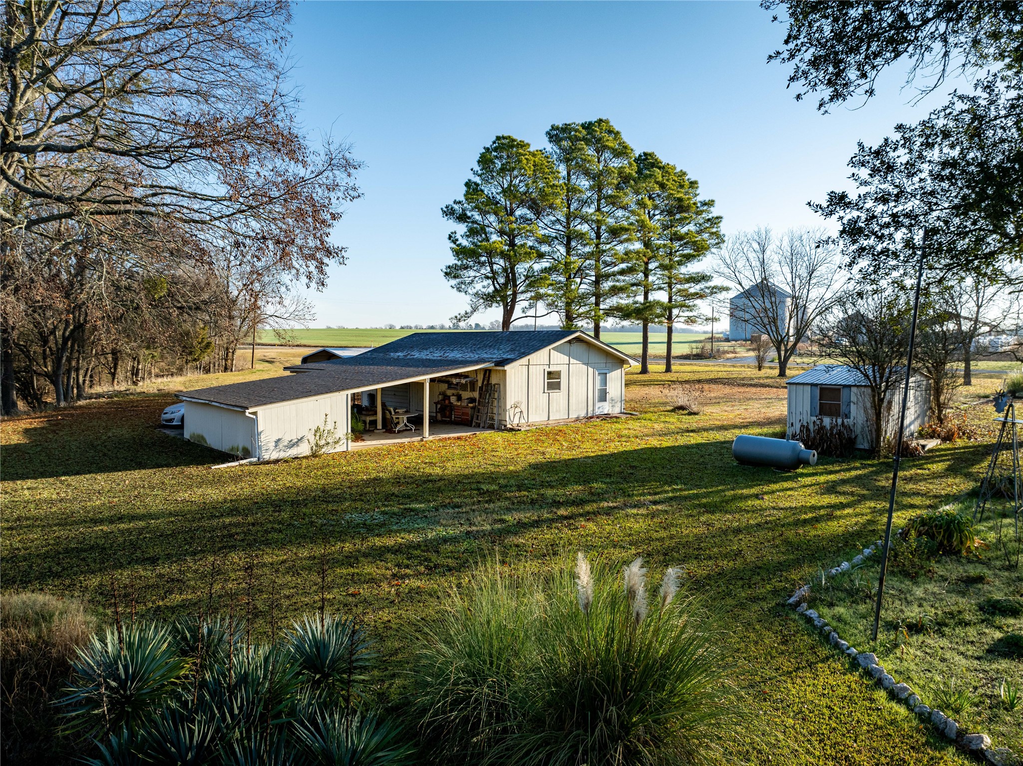 1409 Farm Road 1159