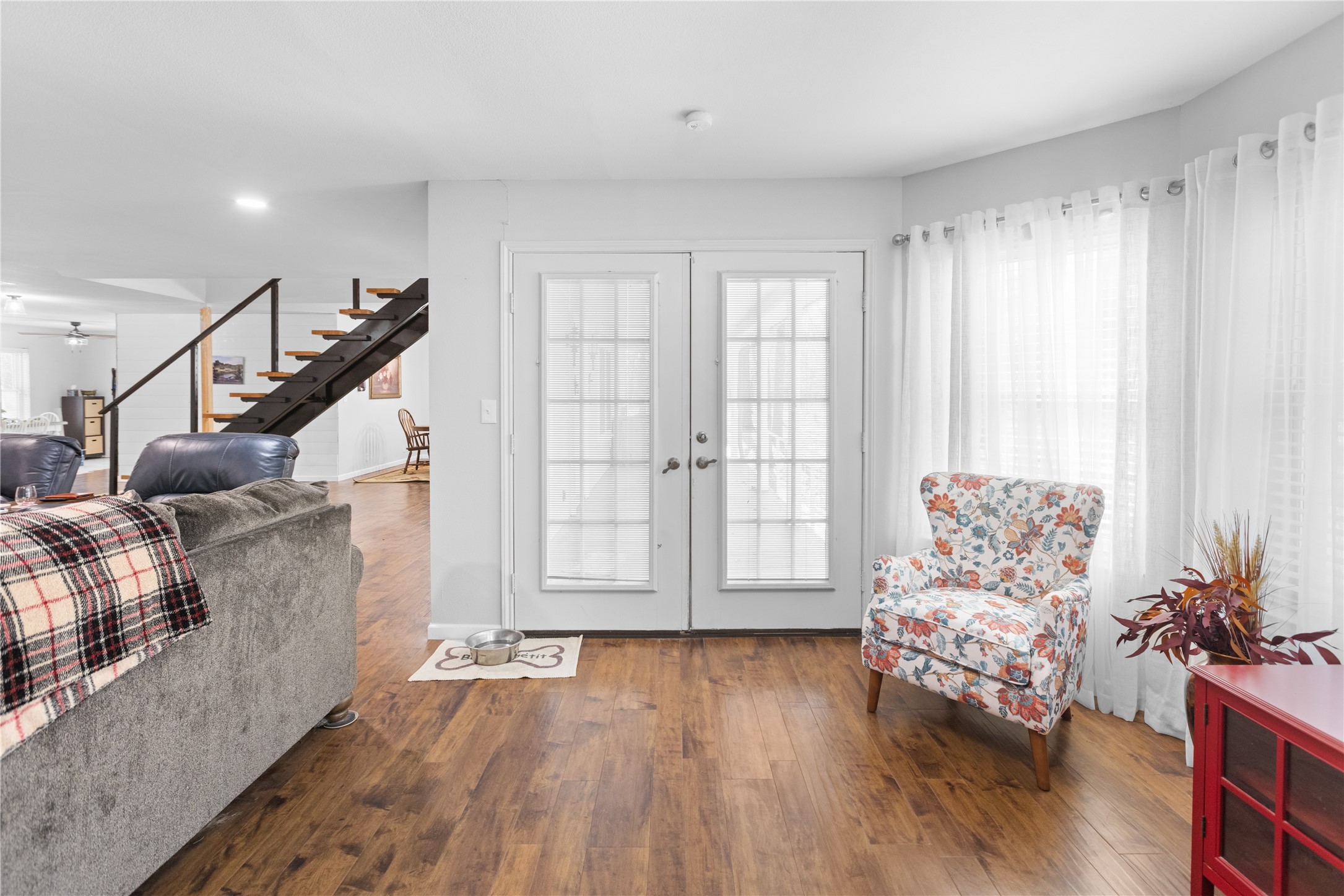 140 Private Road 44053