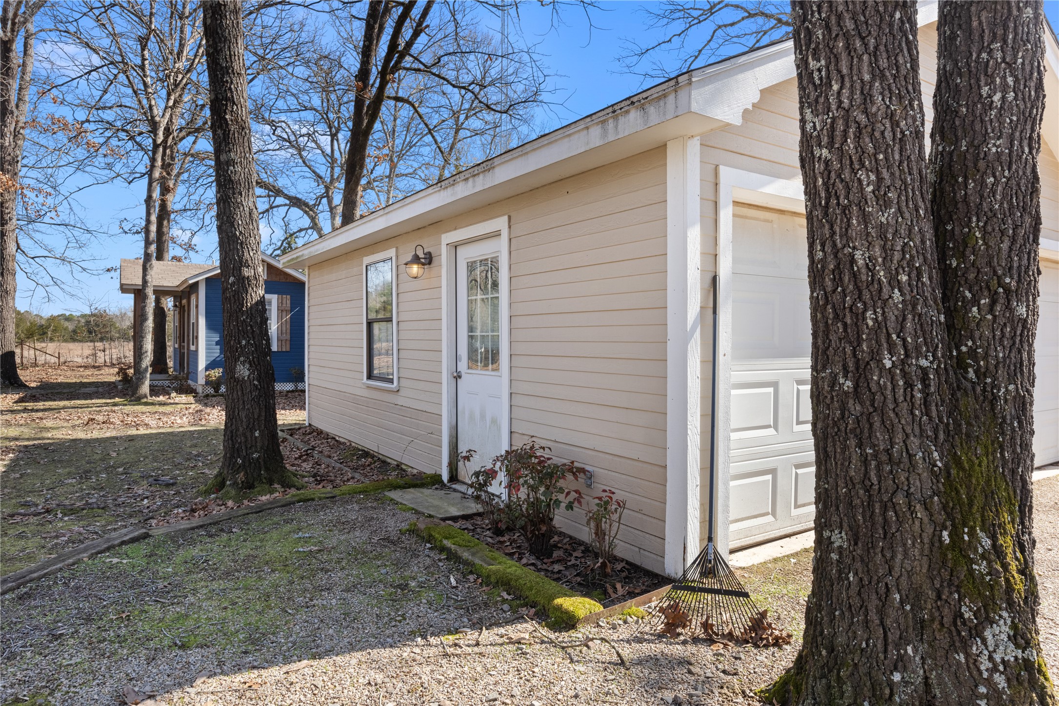 140 Private Road 44053