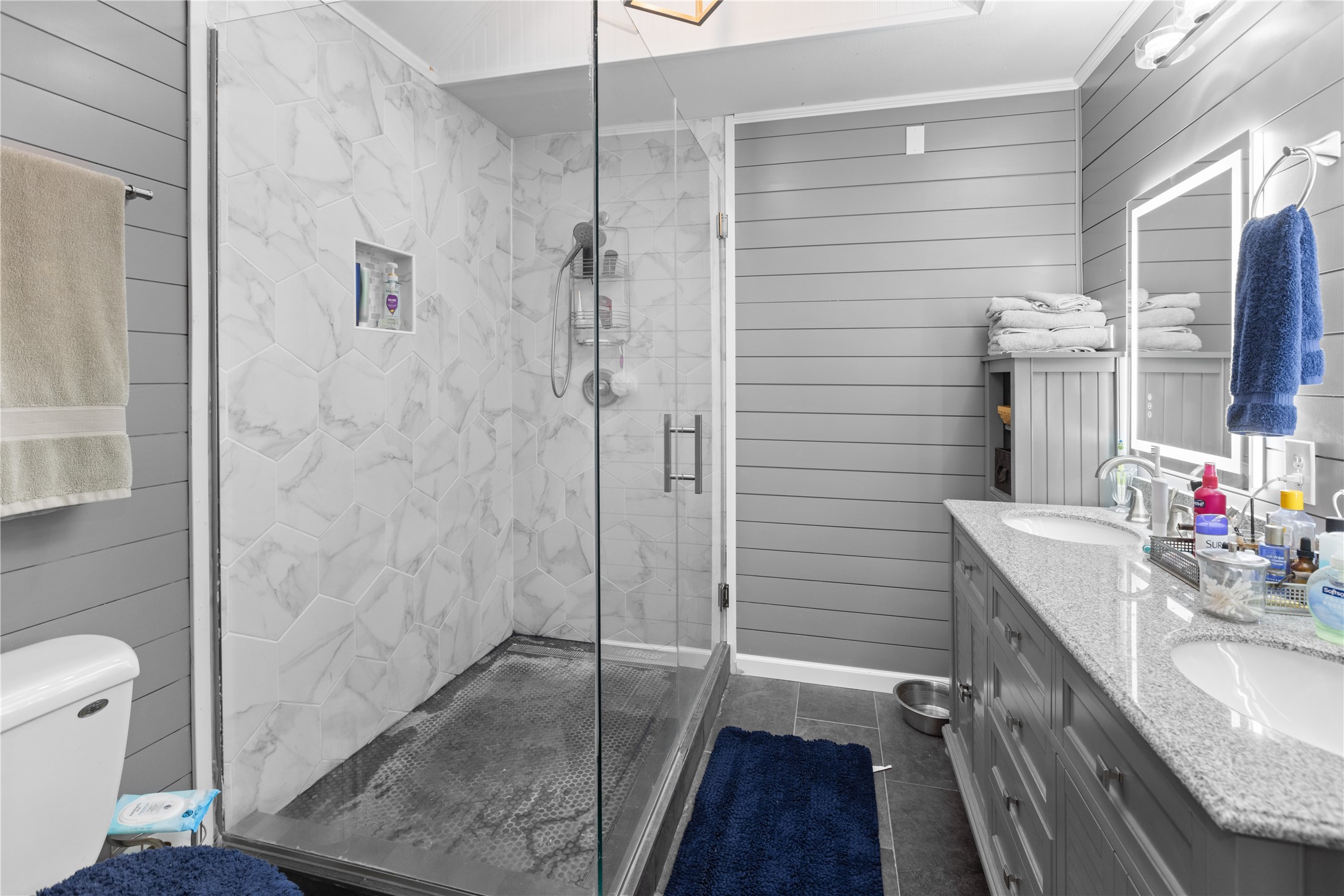 140 Private Road 44053