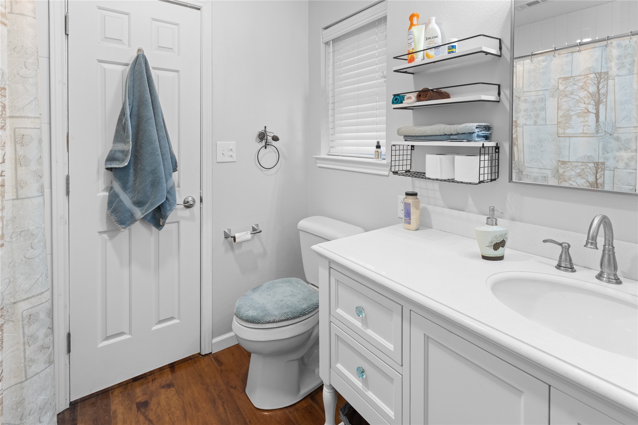 140 Private Road 44053
