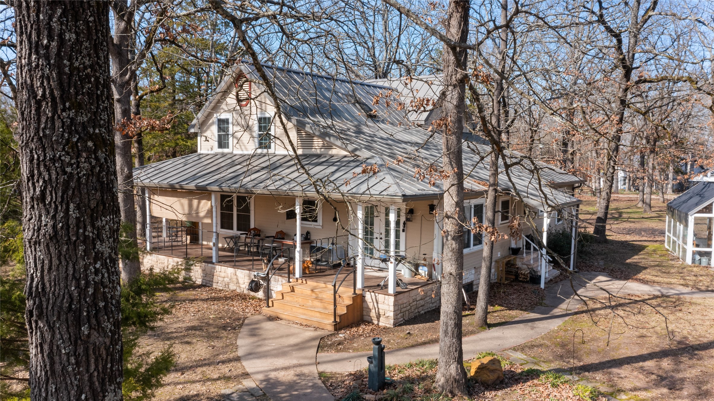 140 Private Road 44053