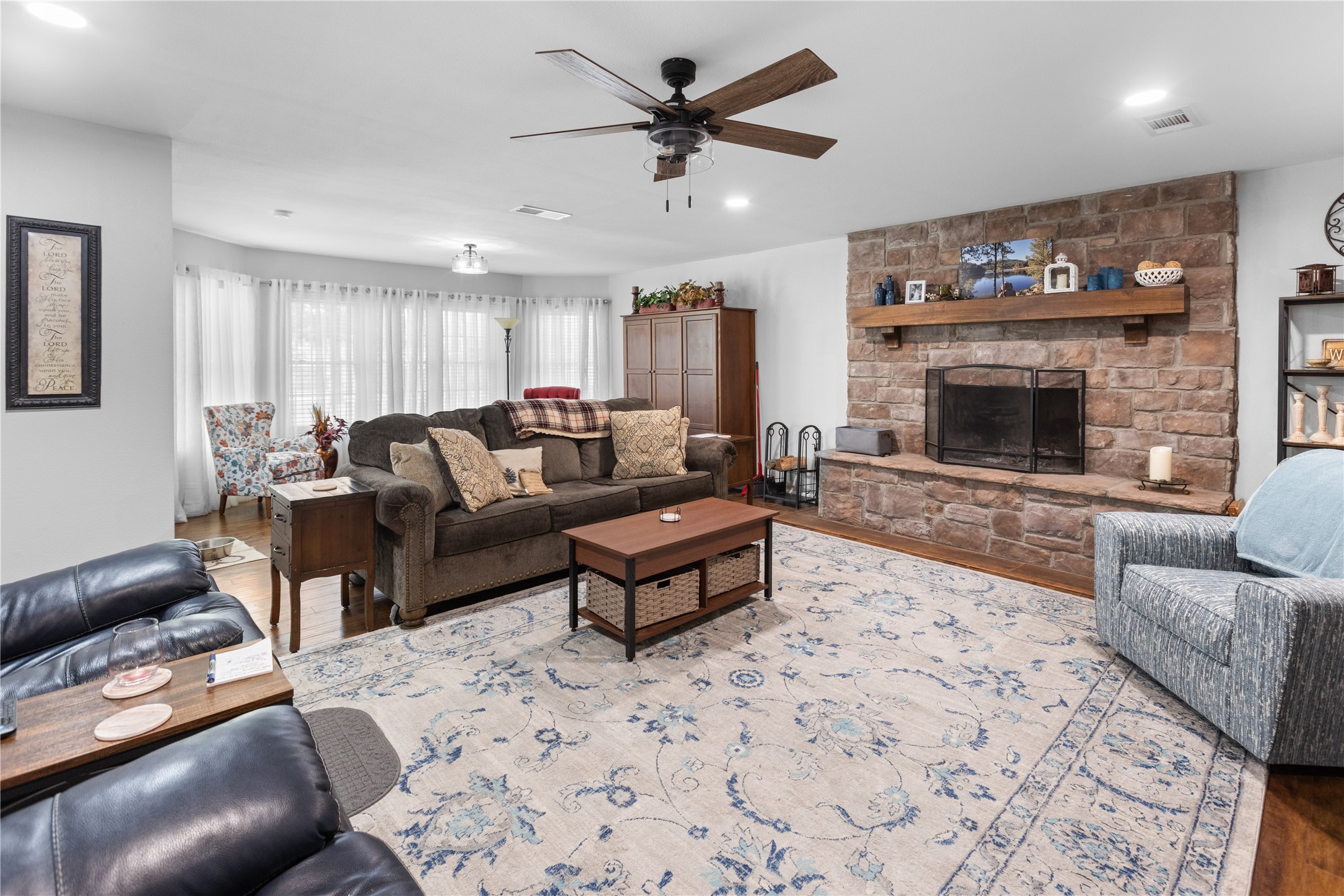 140 Private Road 44053