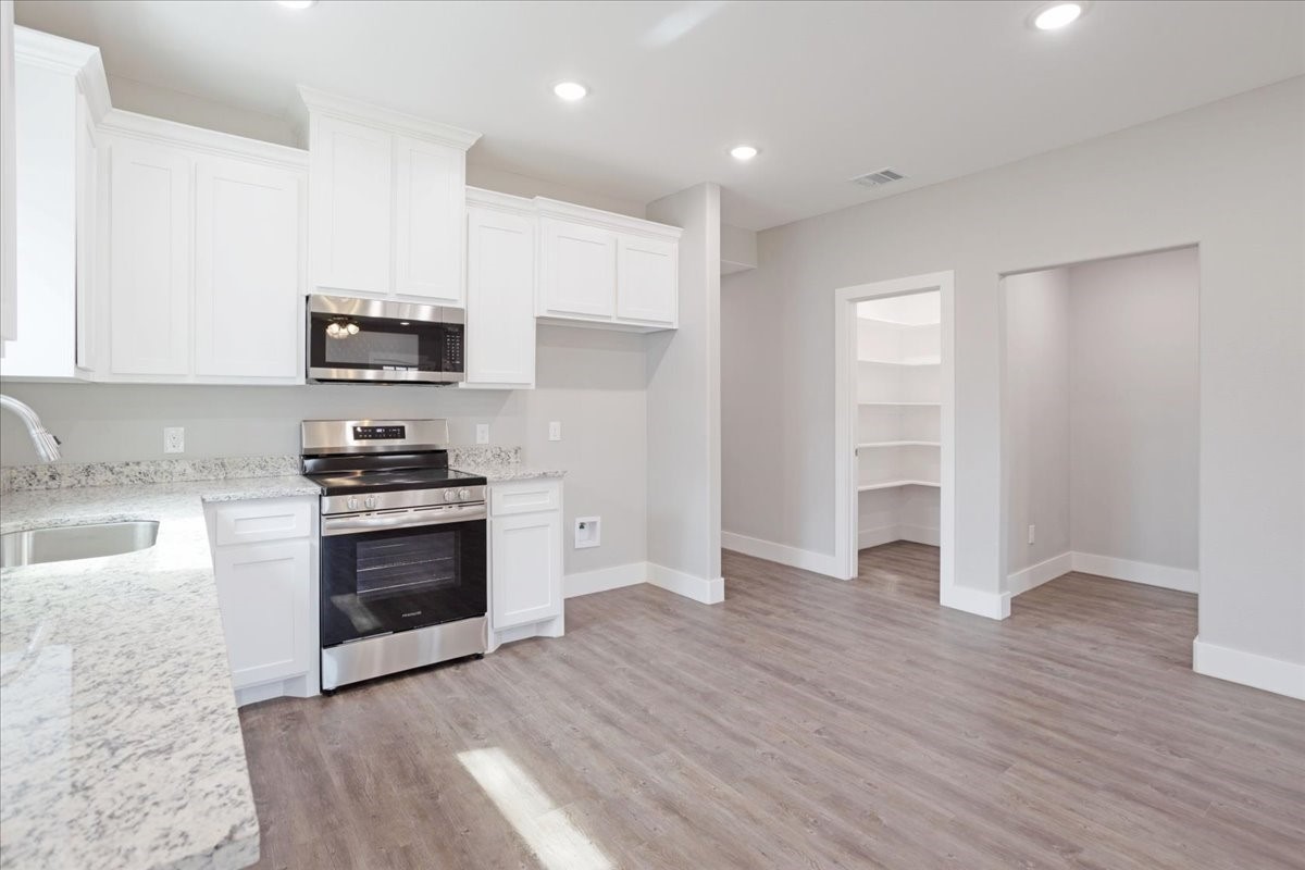 521 Gates Street A&B