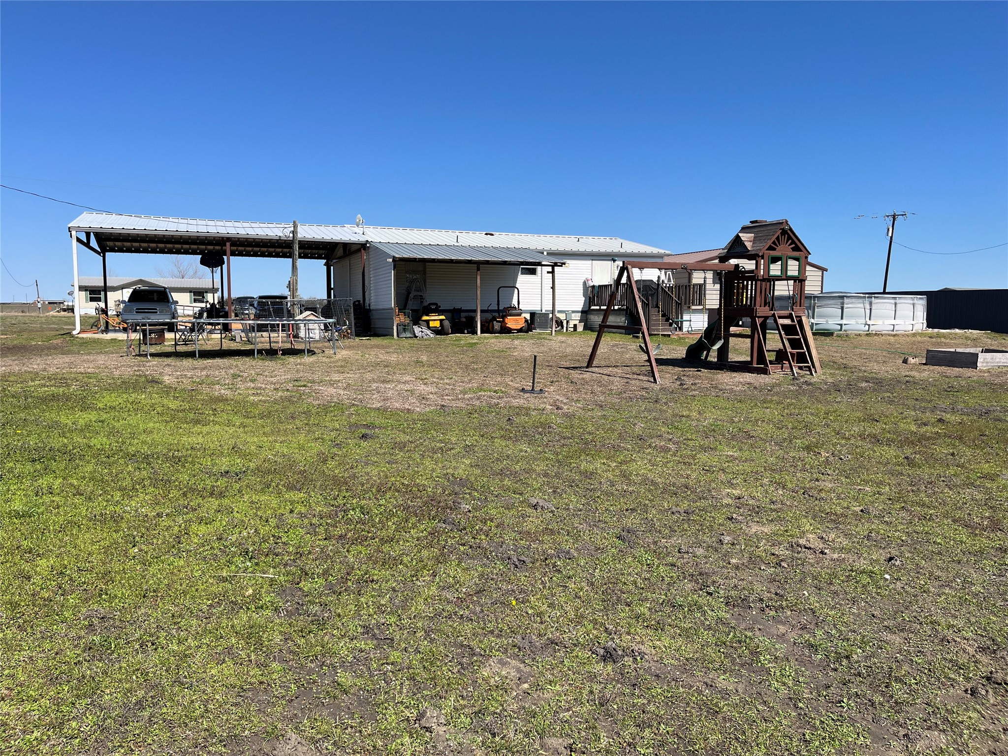 647 County Road 26700