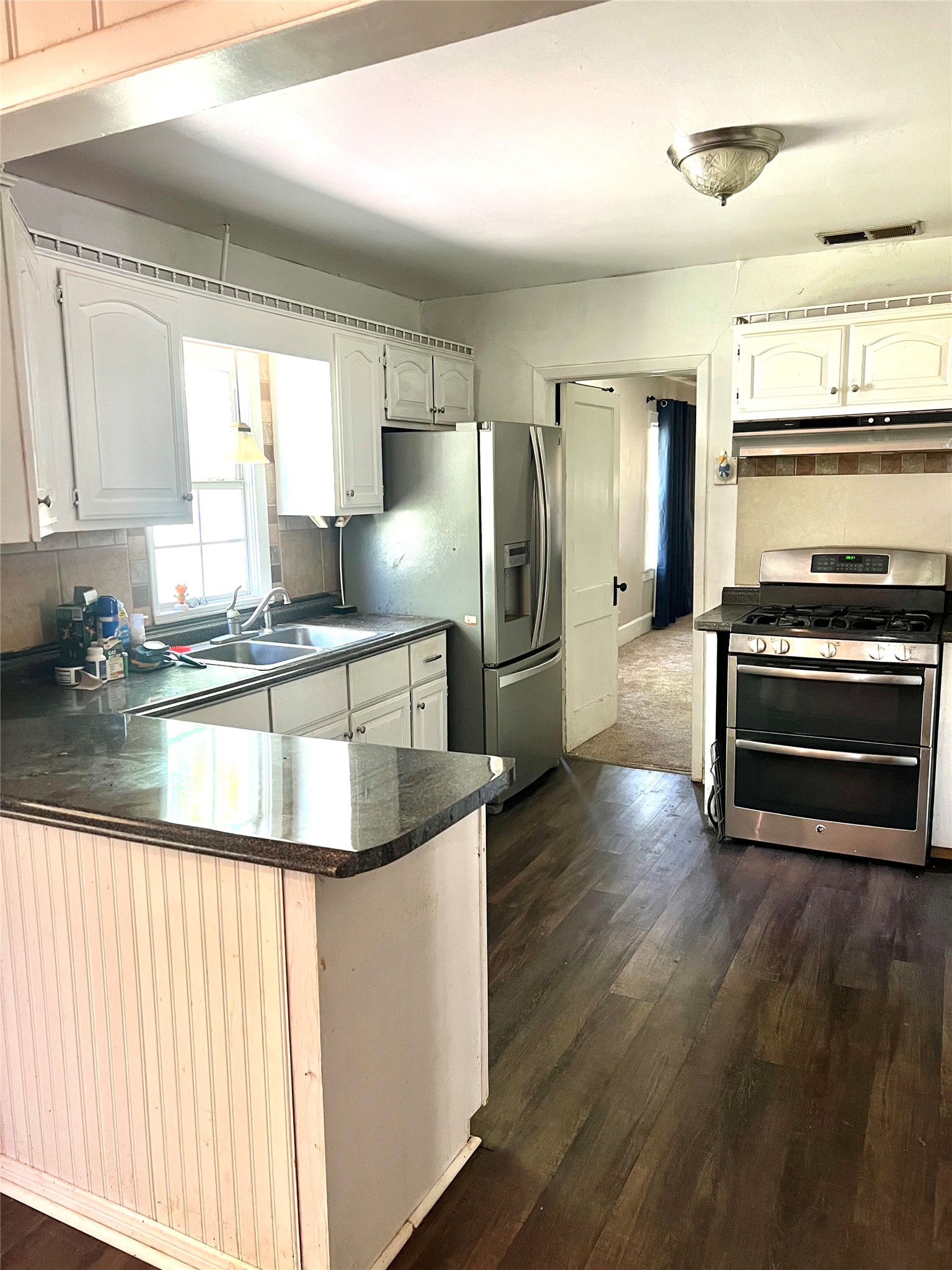 7155 Farm Road 1499