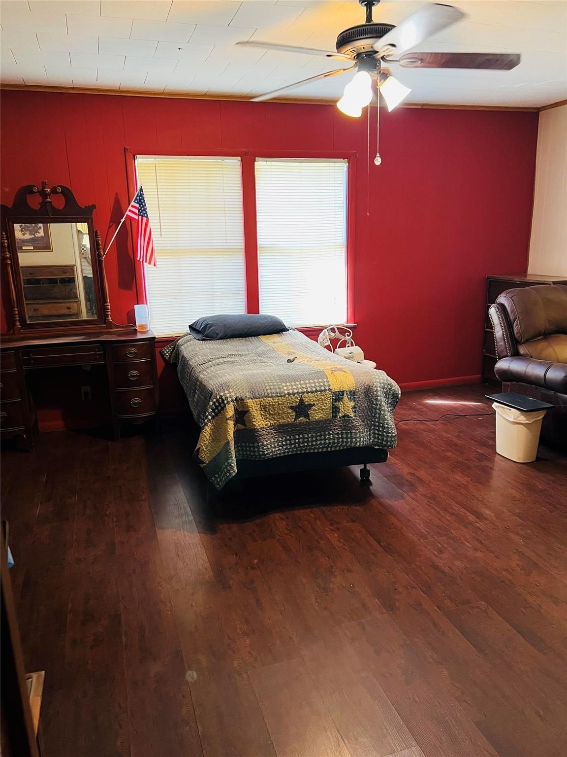 7155 Farm Road 1499