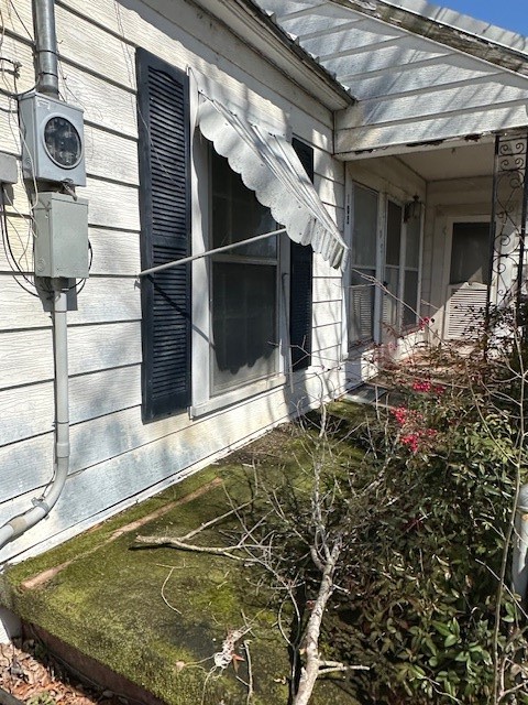 105 E Division Street