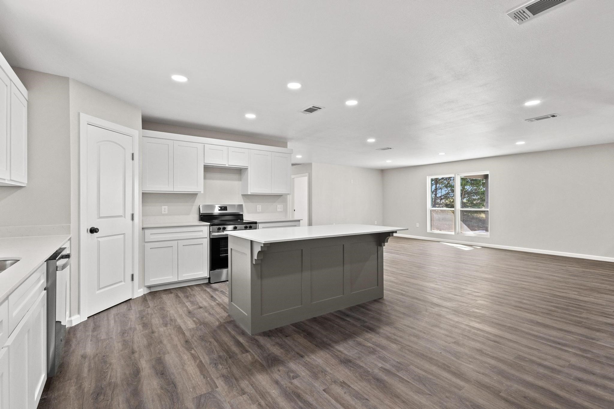 30 Private Road 33084