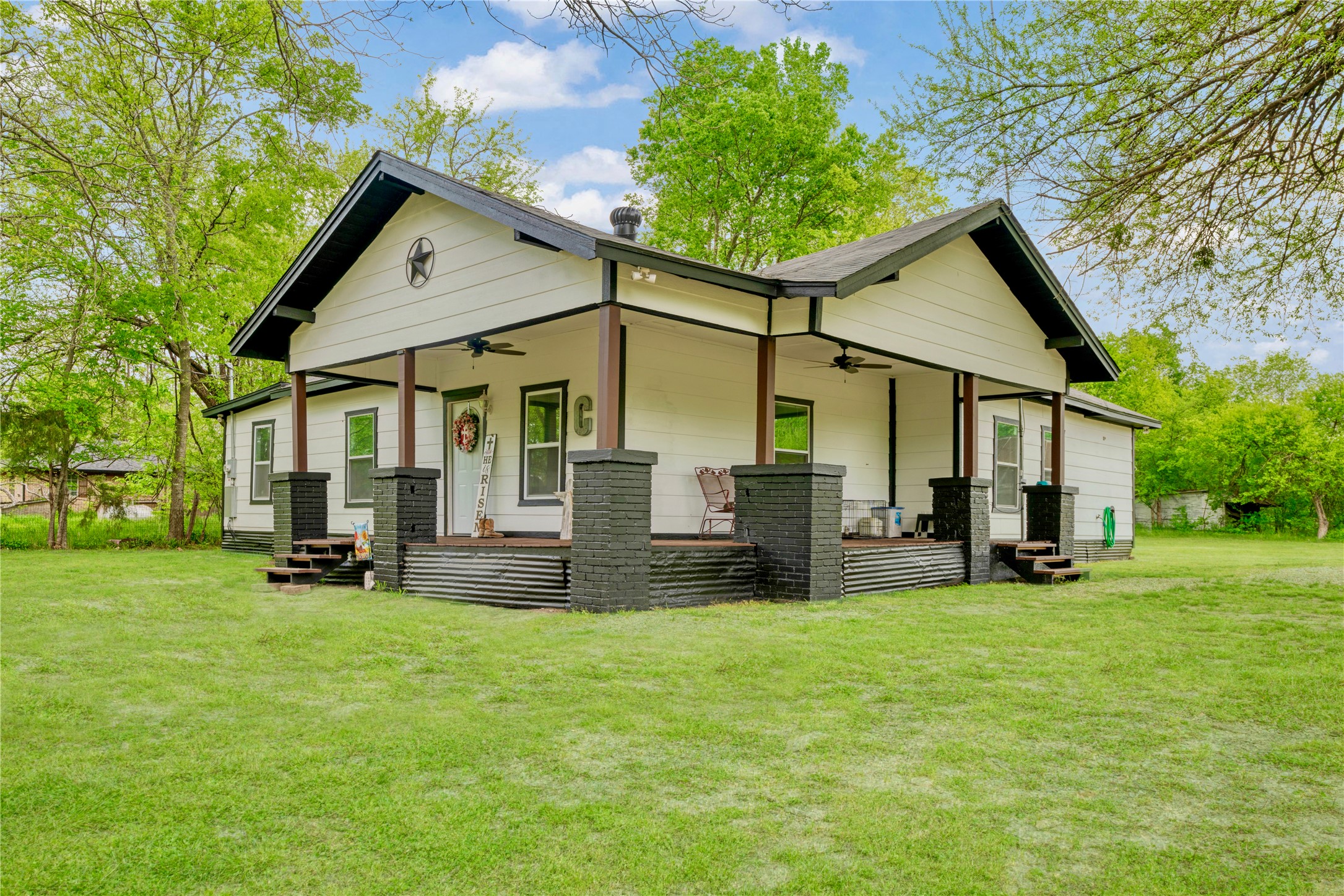 85 County Road 13685