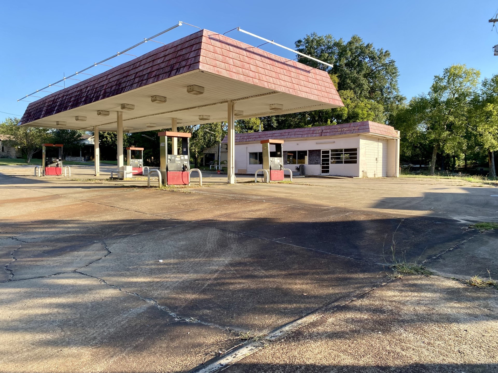 1900 Clarksville Street