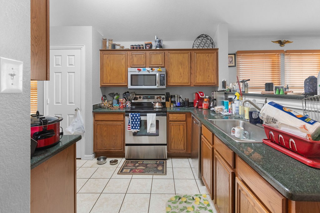 9864 Walnut Hill Drive