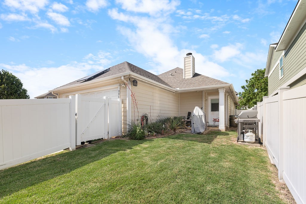 9864 Walnut Hill Drive