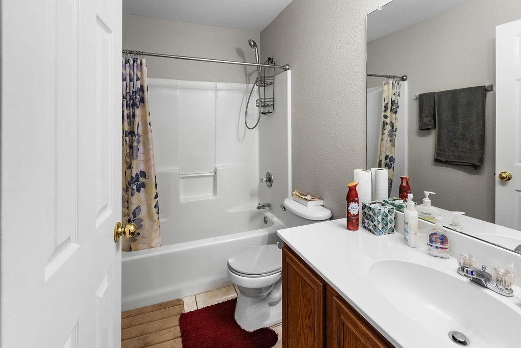 9864 Walnut Hill Drive