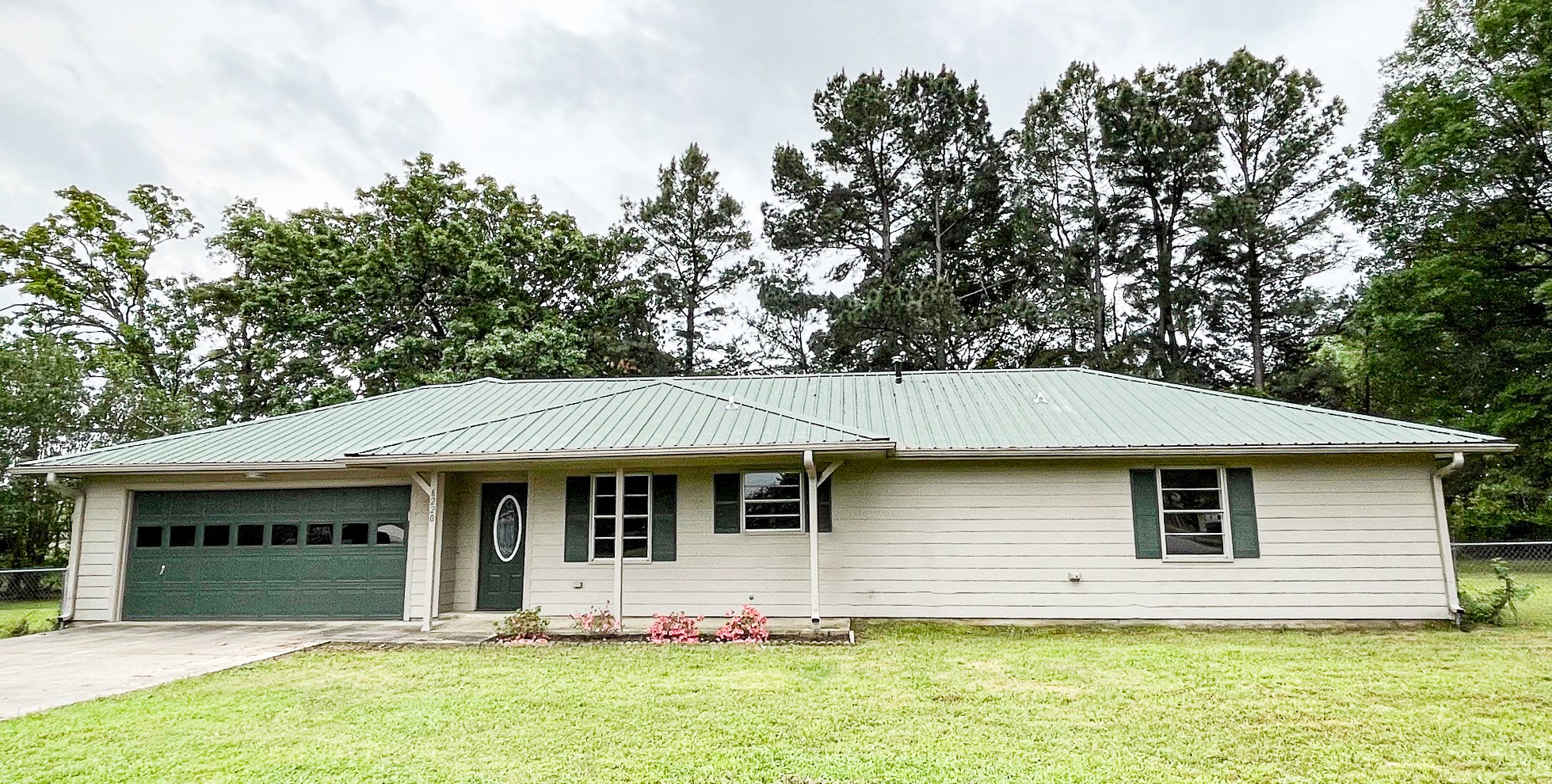 6220 Inwood Drive