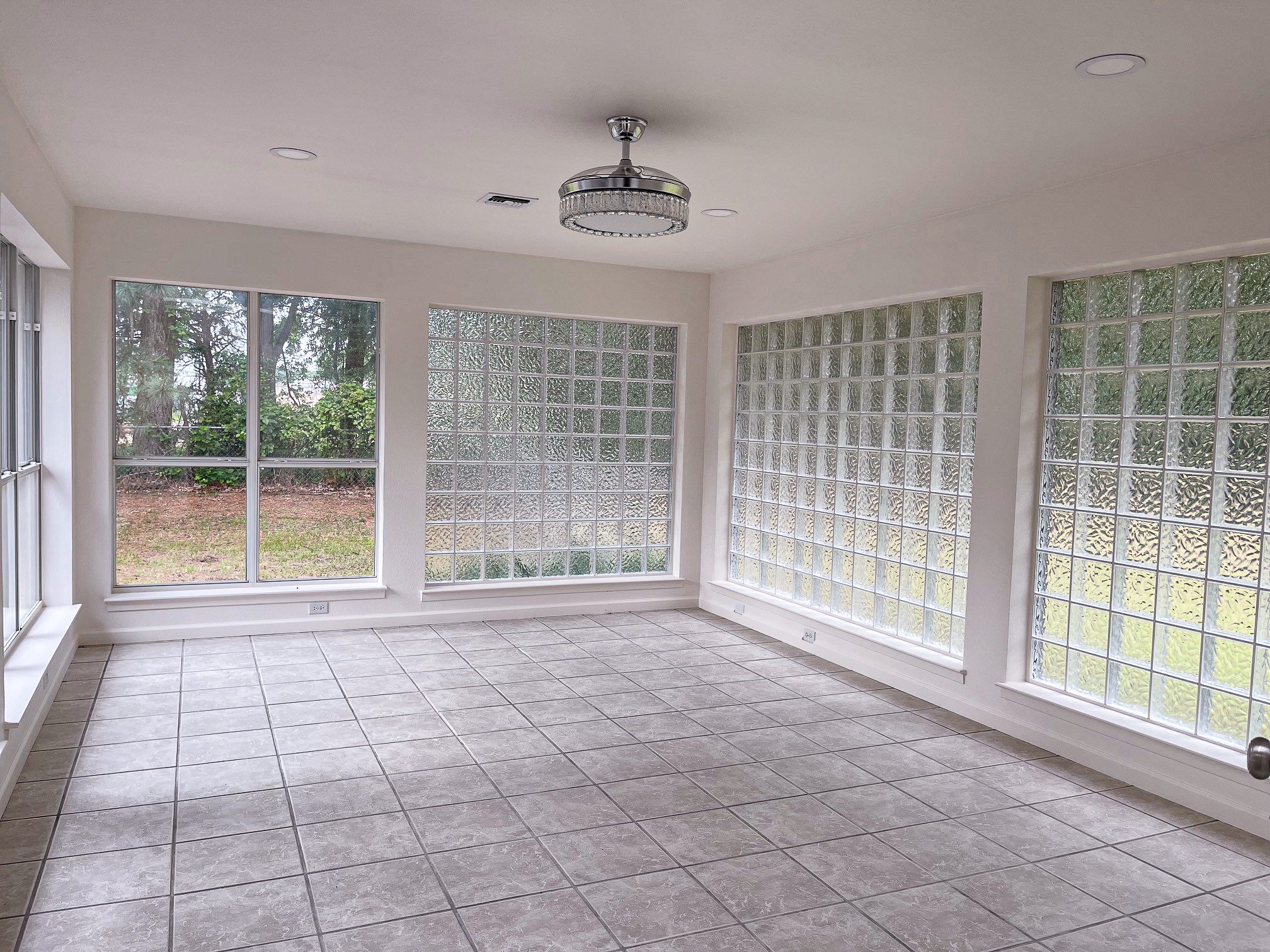 6220 Inwood Drive