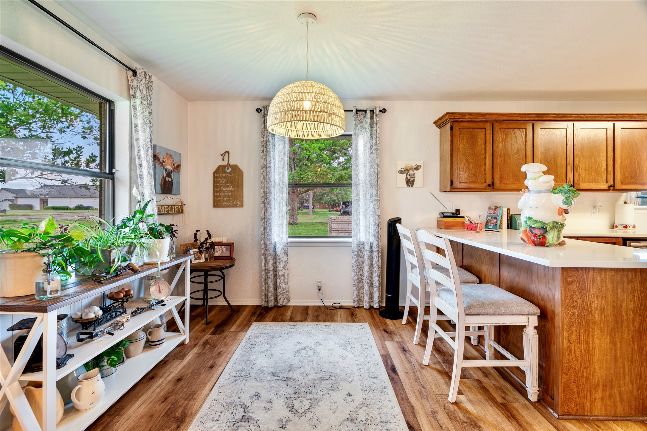 6013 Farm Road 1502