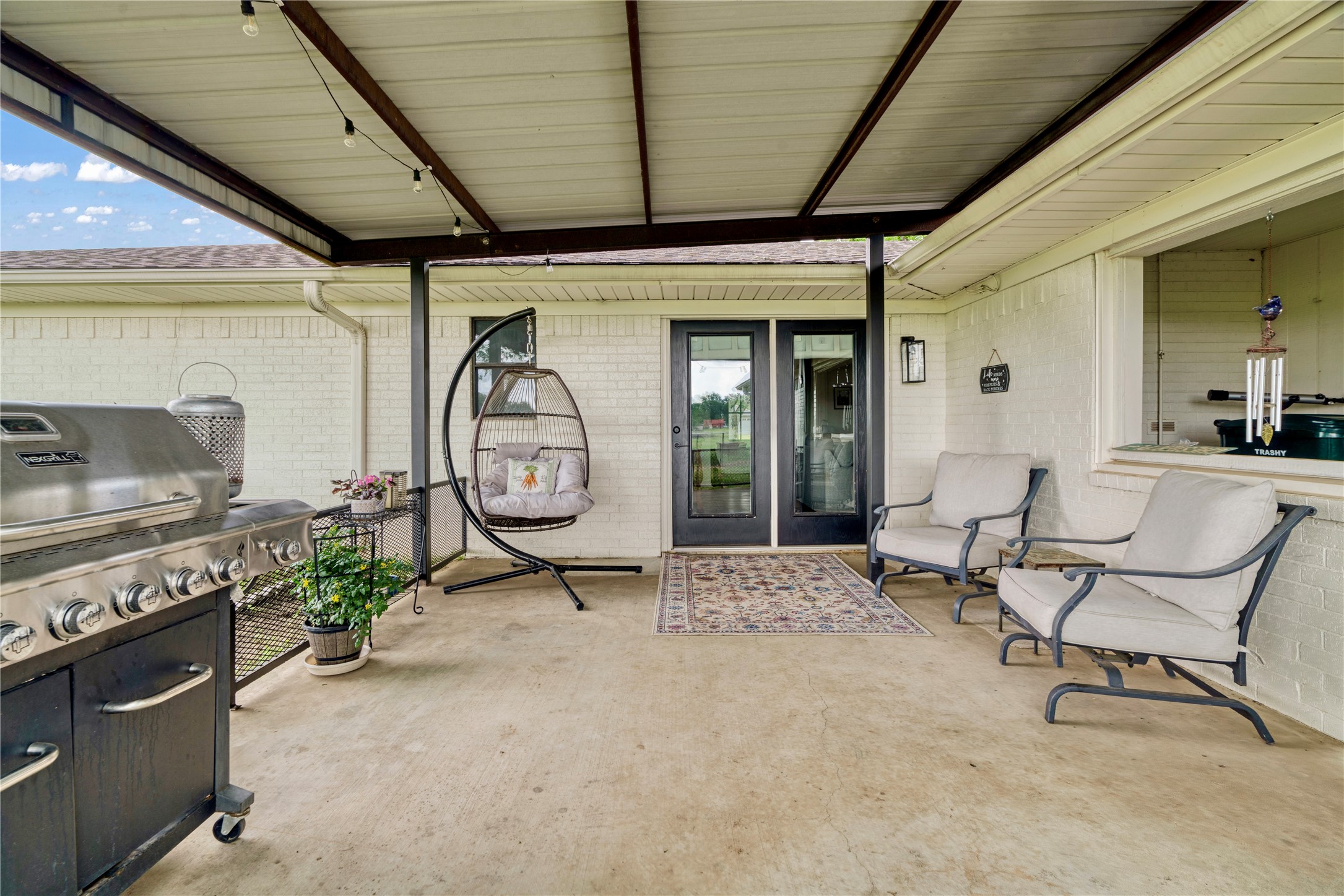 6013 Farm Road 1502