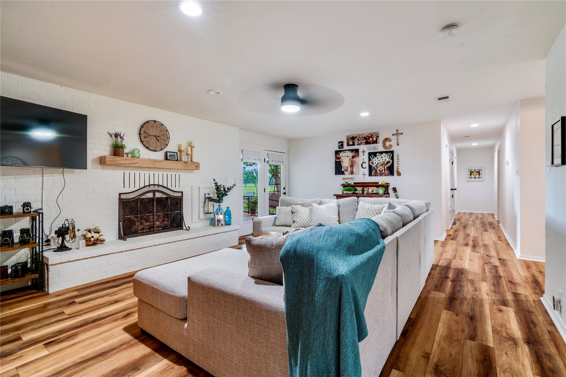 6013 Farm Road 1502