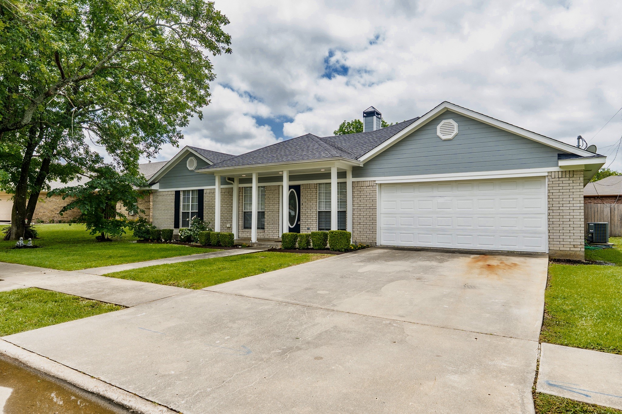 1881 Woodbridge Drive