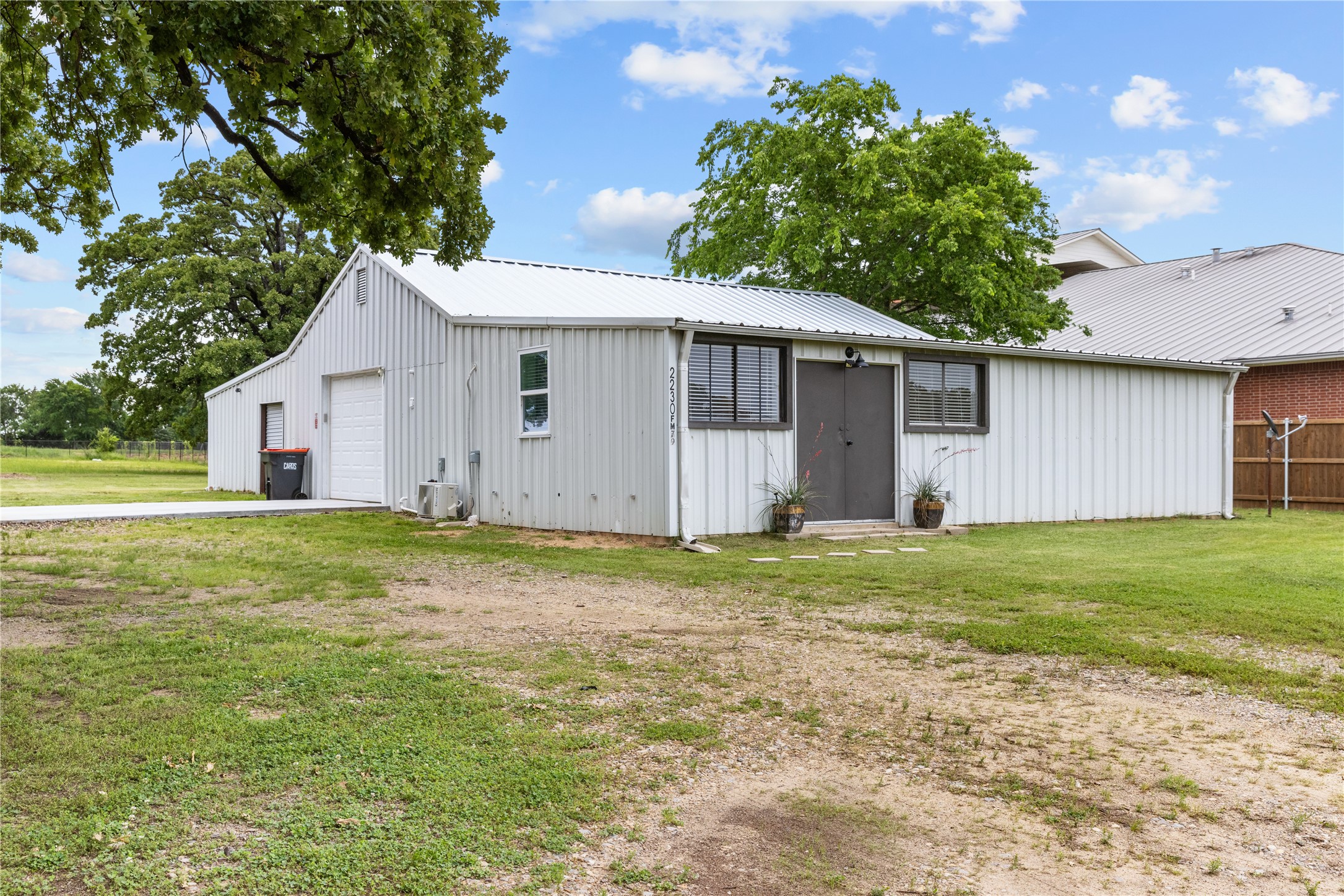 2230 Farm Road 79