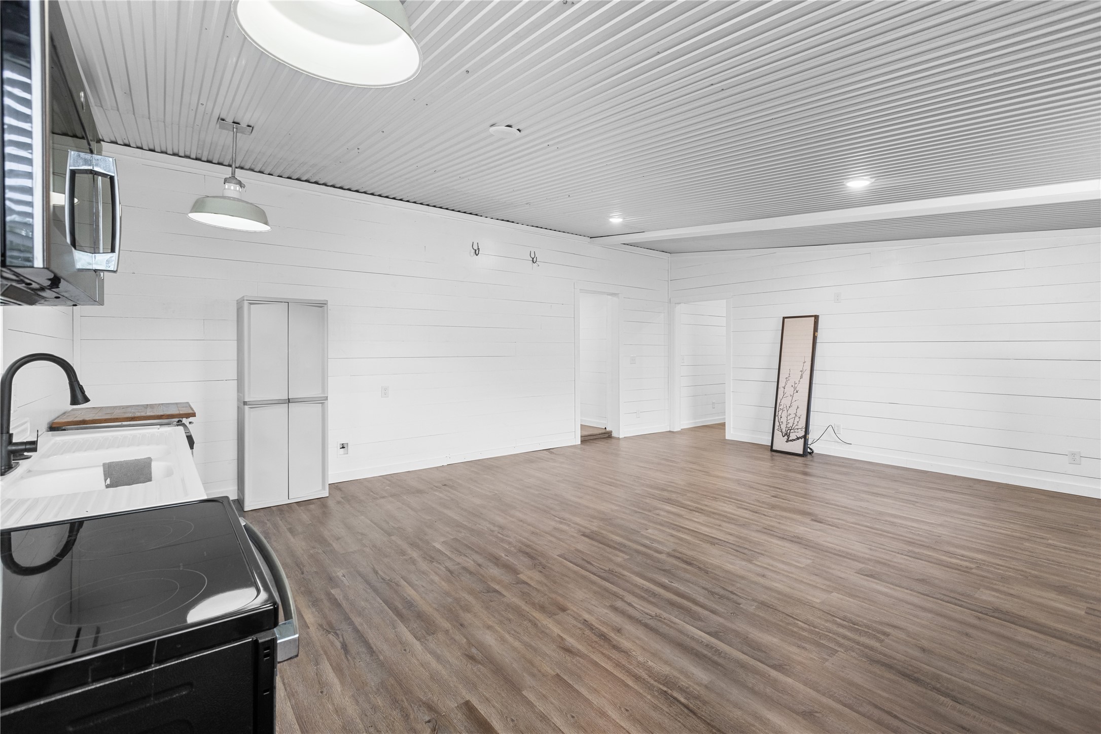 2230 Farm Road 79