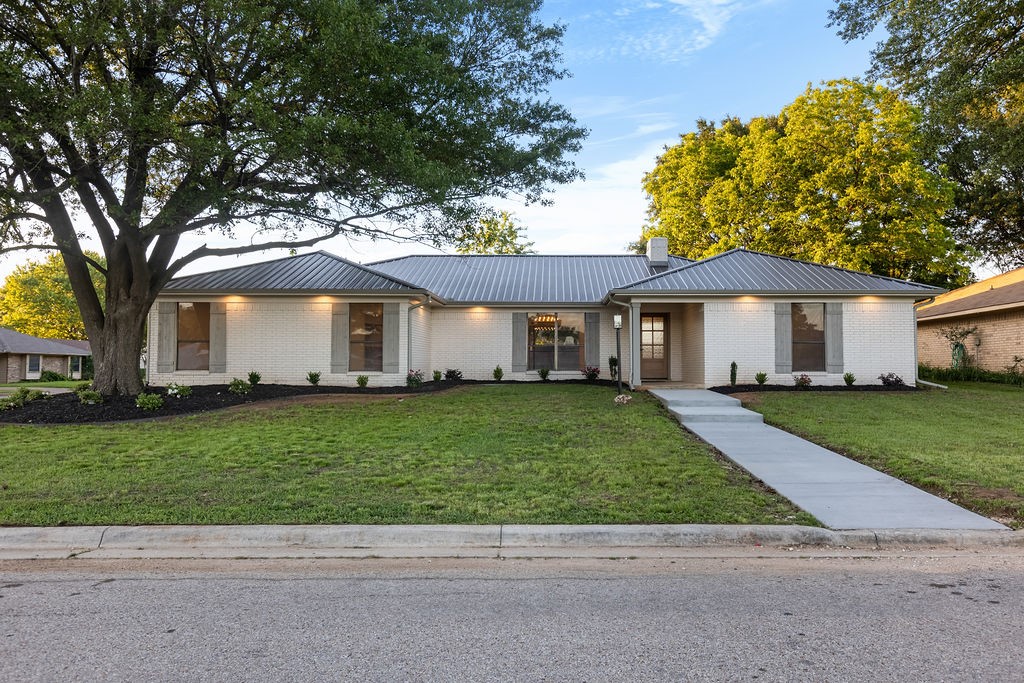 2815 Ridgeview