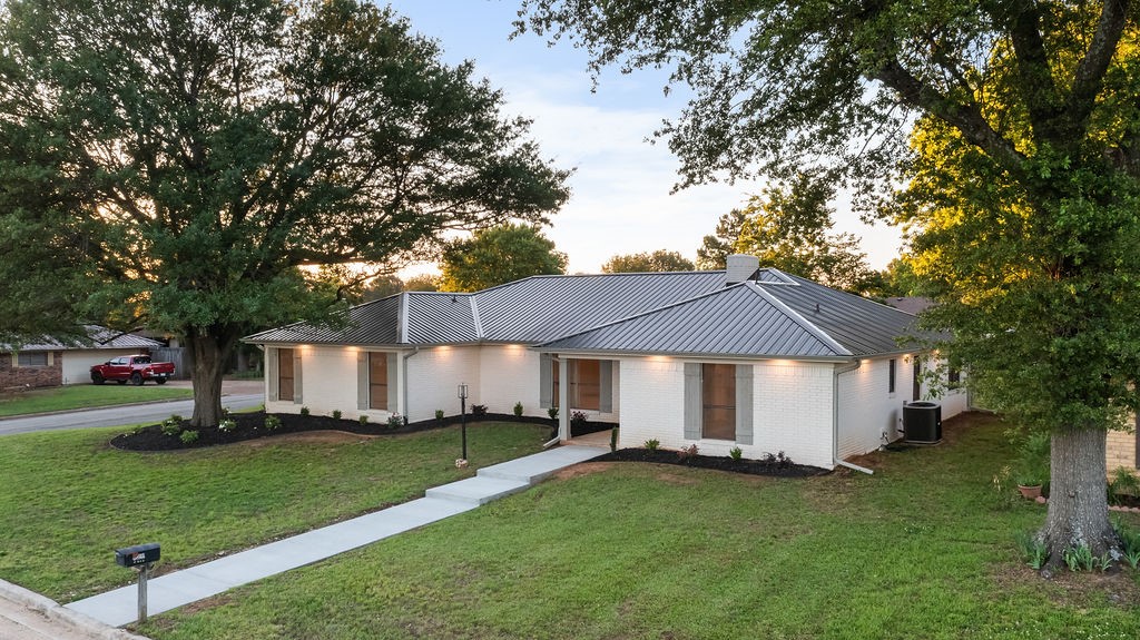 2815 Ridgeview