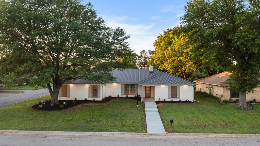 2815 Ridgeview