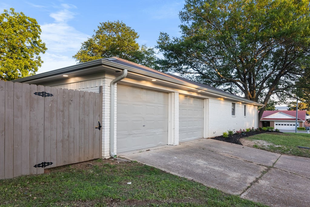 2815 Ridgeview