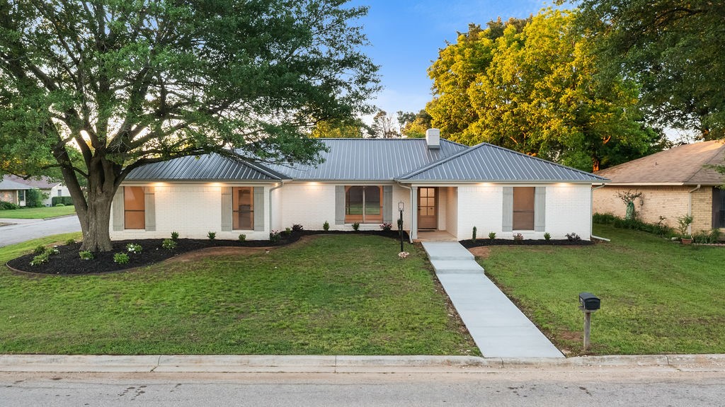 2815 Ridgeview