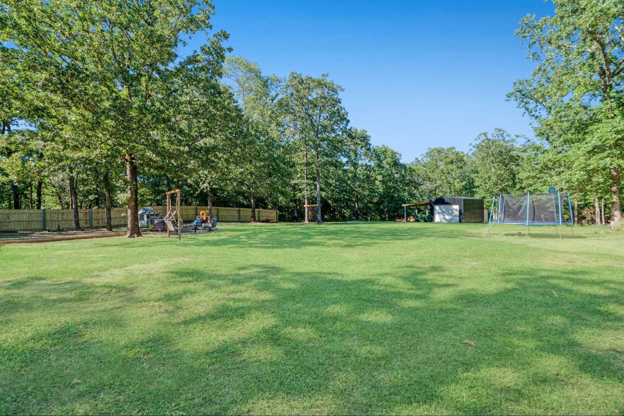 3966 Farm Road 196 N